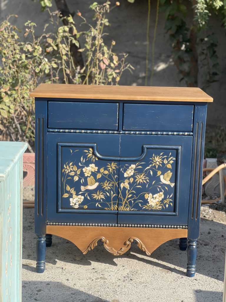 کنسول چوبی ابی