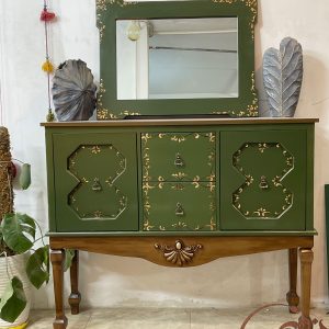 کنسول چوبی سبز