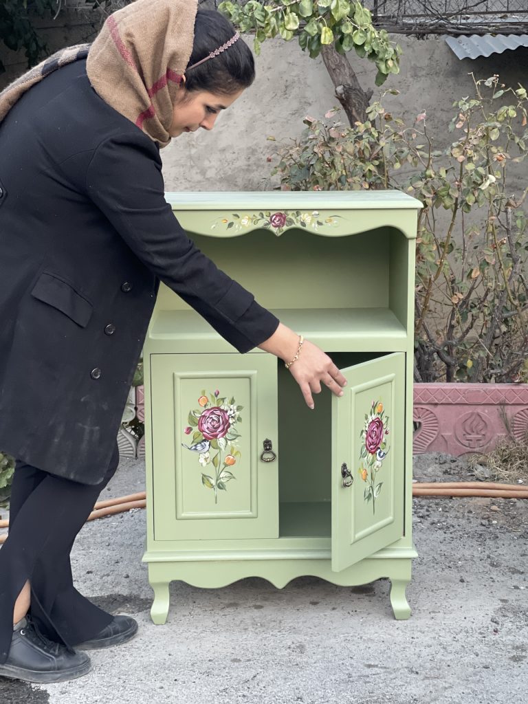 کنار سالنی سبز