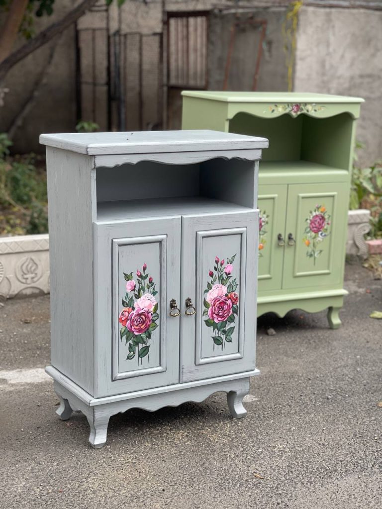 کنار سالنی چوبی