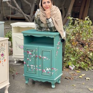 کنار سالنی چوبی