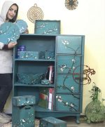 کتابخانه چوبی نقاشی شده