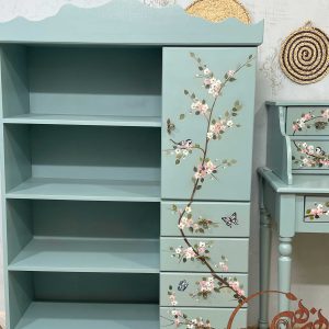 کتابخانه چوبی ساده و شیک