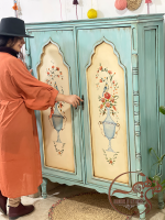 کمد چوبی نقاشی شده