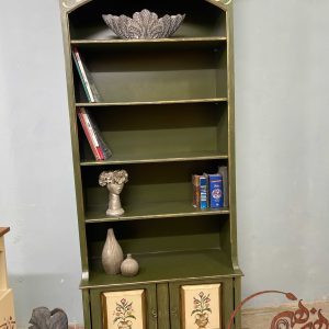 کتابخانه چوبی ساده و شیک