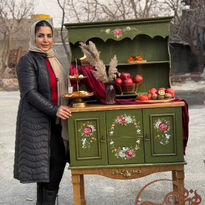 کنسول چوبی سبز