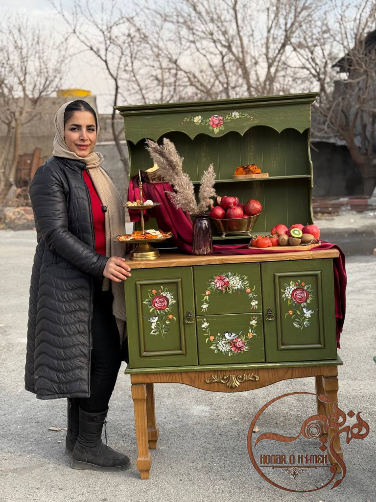 کنسول چوبی سبز