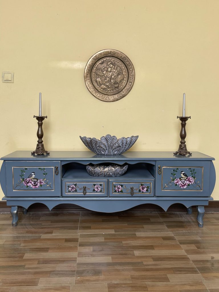 میز تیوی چوبی کلاسیک