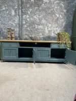 میز تلویزیون چوبی کلاسیک