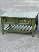 میز جلو مبلی سبز