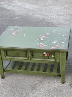 میز جلو مبلی سبز