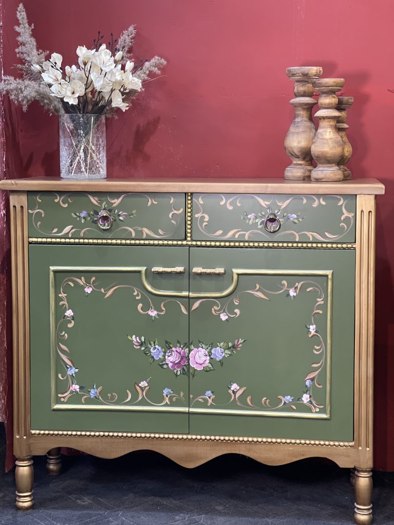 کنسول چوبی سبز سلطنتی