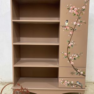 کتابخانه چوبی ساده و شیک