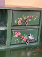 میز تحریر چوبی سبز