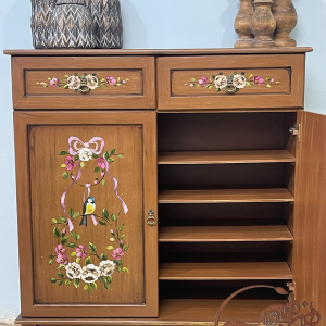 جاکفشی آپارتمانی