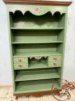 کتابخانه چوبی ساده و شیک