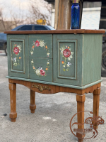 کنسول چوبی سبز