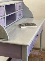 میز تحریر چوبی بنفش