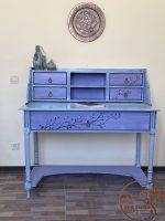 میز تحریر چوبی بنفش