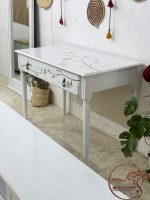 میز تحریر چوبی سفید