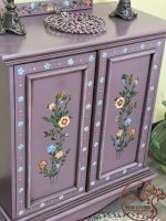 جاکفشی بدون کشو نقاشی شده