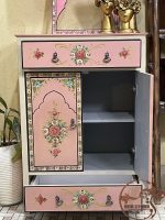 کنسول چوبی صورتی