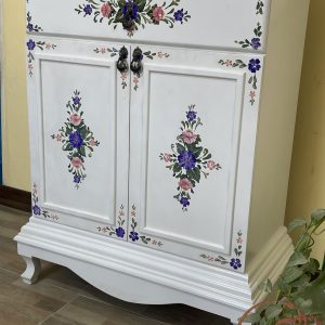 جاکفشی چوبی سفید