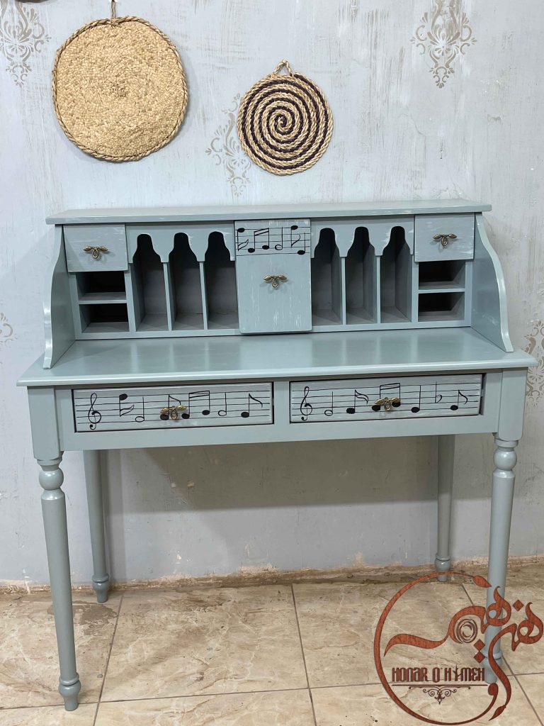 میز تحریر مدرن