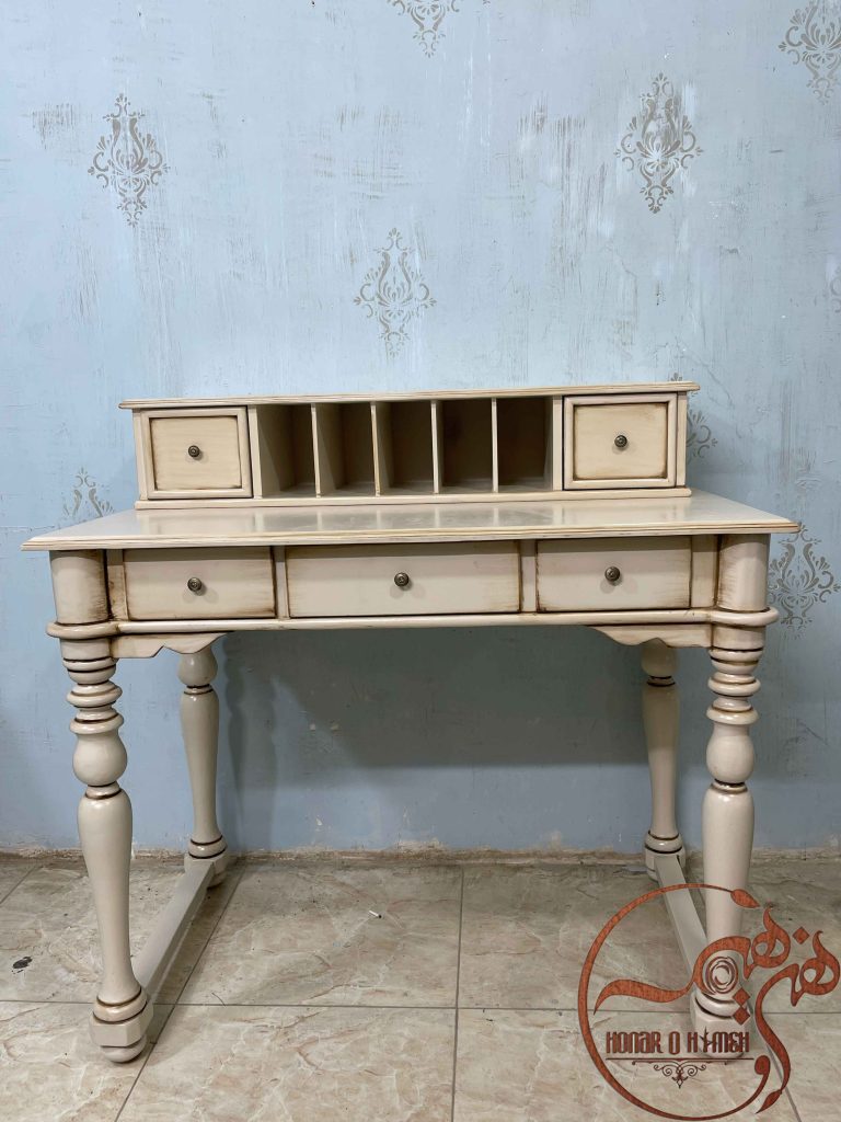 میز تحریر مدرن