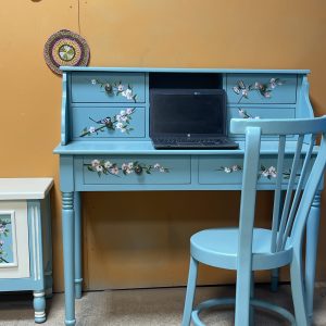 میز تحریر مدرن