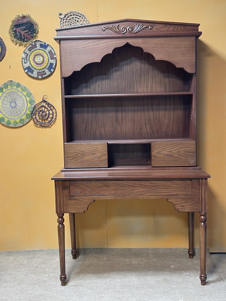 میز تحریر چوبی