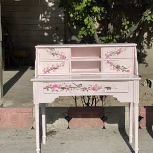 میز تحریر دخترانه