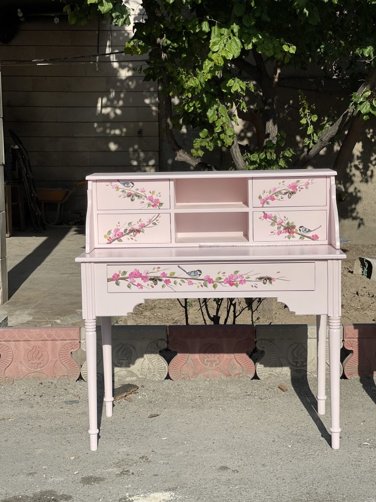 میز تحریر دخترانه