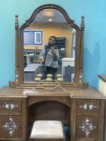 میز ارایش چوبی