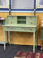 میز تحریر مدرن