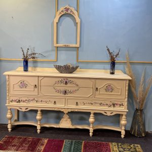 میز کنسول سلطنتی