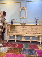 میز کنسول سلطنتی