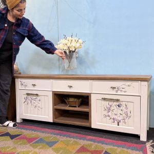 میز تلویزیون لاکچری