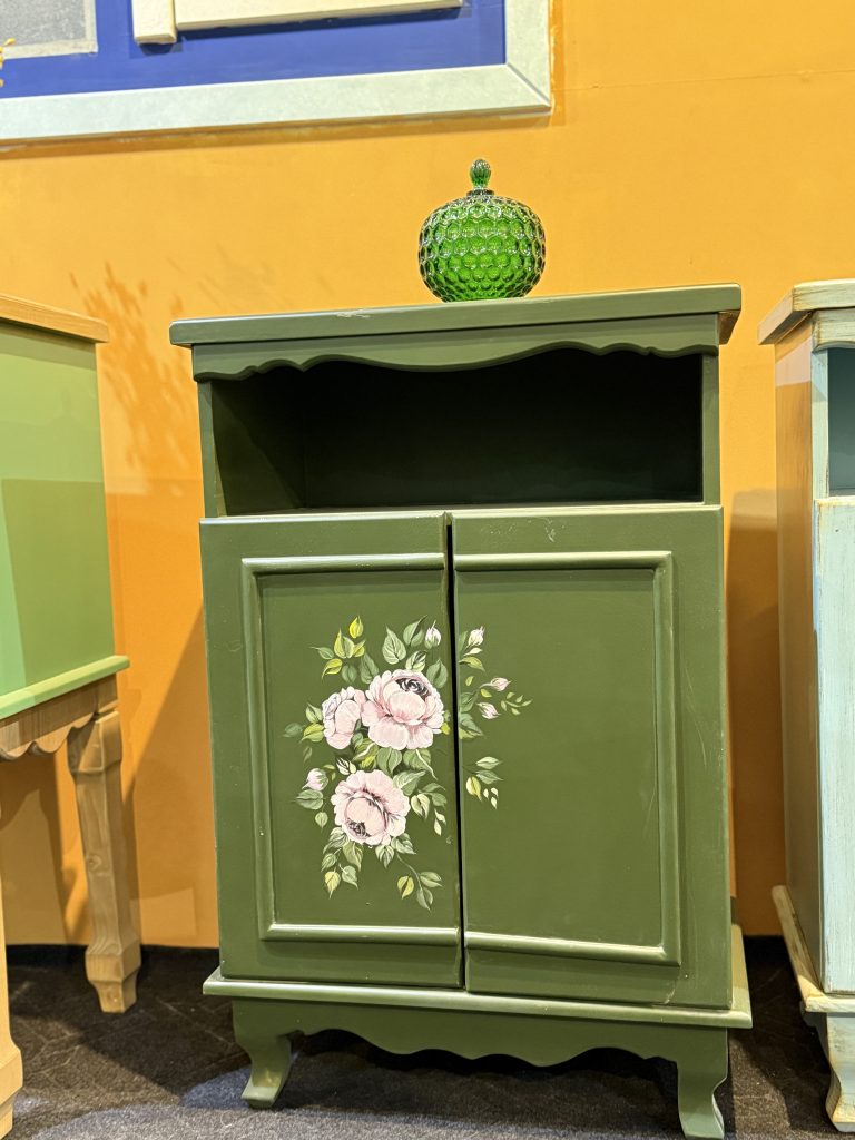 کنارسالنی چوبی