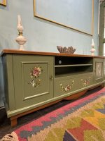 میز تیوی لاکچری