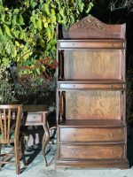 کتابخانه چوبی ساده و شیک