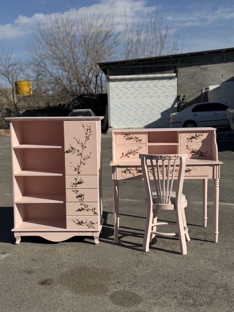 میز تحریر دخترانه