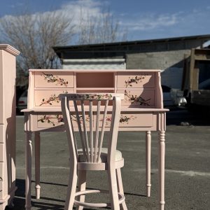 میز تحریر دخترانه