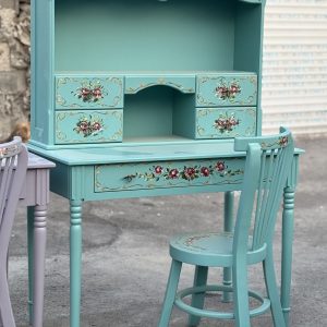 میز تحریر چوبی