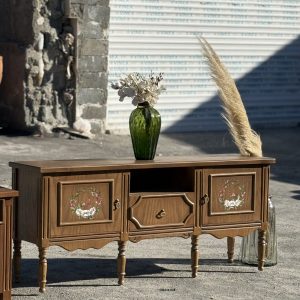 میز تلویزیون چوبی